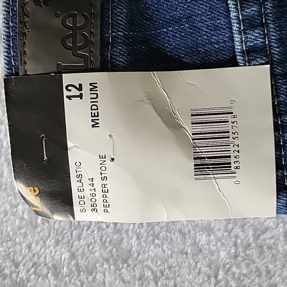 Lee relaxed fit tapered leg jeans NWOT - Picture 5 of 7